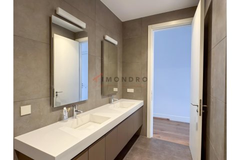 Apartment for sale in Beyoglu, Istanbul, Turkey, 2 bedrooms, 152m2, No. 221845 – photo 21