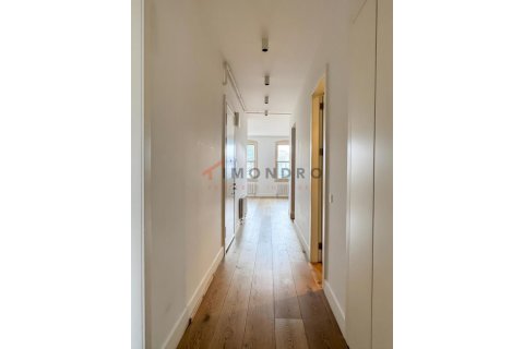 Apartment for sale in Beyoglu, Istanbul, Turkey, 2 bedrooms, 152m2, No. 221845 – photo 17