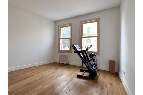Apartment for sale in Beyoglu, Istanbul, Turkey, 2 bedrooms, 152m2, No. 221845 – photo 13