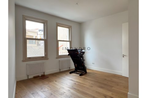 Apartment for sale in Beyoglu, Istanbul, Turkey, 2 bedrooms, 152m2, No. 221845 – photo 12