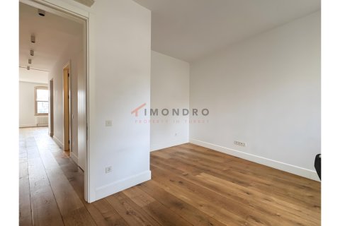 Apartment for sale in Beyoglu, Istanbul, Turkey, 2 bedrooms, 152m2, No. 221845 – photo 20