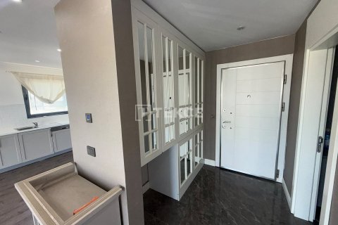 2+1 Leilighet i Bueyuekcekmece, Istanbul, Tyrkia Nr. 237927 - 11