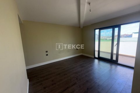 2+1 Leilighet i Bueyuekcekmece, Istanbul, Tyrkia Nr. 237927 - 14