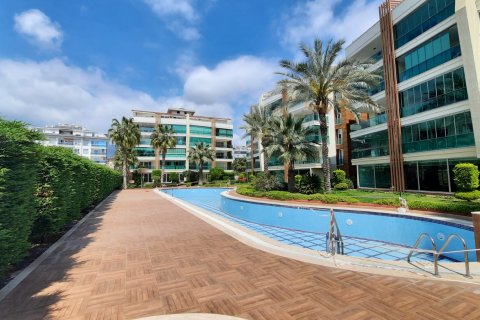 2+1 Apartment in Oba, Antalya, Turkey No. 105448
