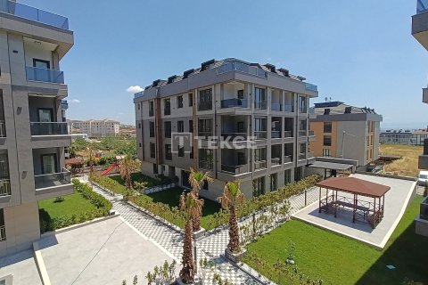 5+2 Lägenhet  i Beylikduezue, istanbul, Turkiet Nr. 237444