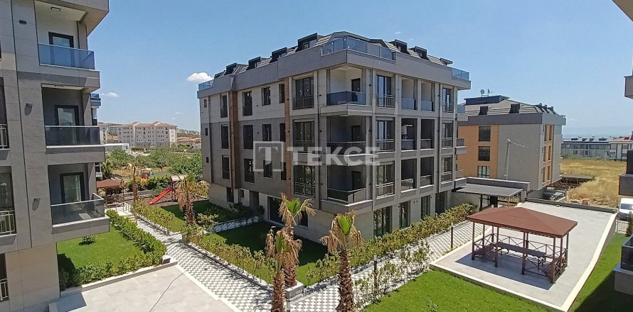 2+1 Lägenhet i Beylikduezue, istanbul, Turkiet Nr. 237442