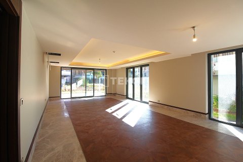 5+1 Leilighet i Istanbul, Tyrkia Nr. 215690 - 10