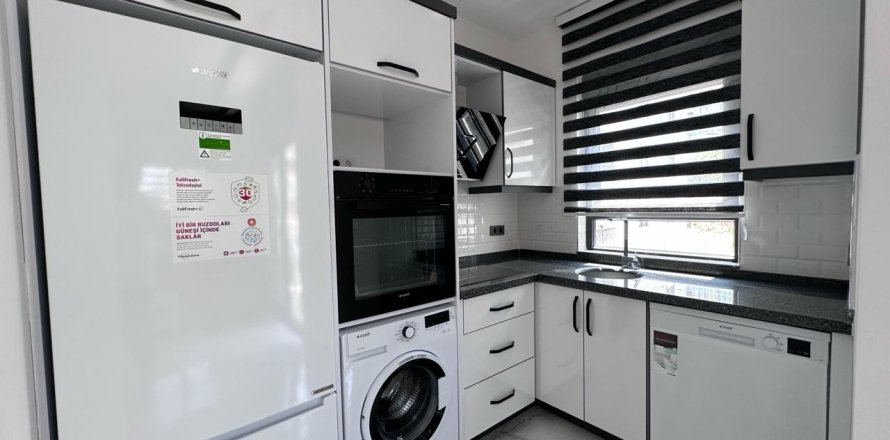 1+1 Apartment in Alanya, Antalya, Turkey No. 212096