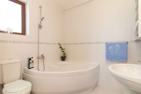 Продажа виллы  в Гирне, Северный Кипр 3+1, 180м2, №211816 – фото 16