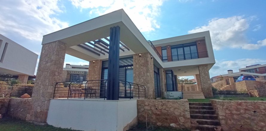 Villa 3+1 Girne, №211814