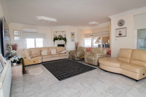 Продажа виллы  в Гирне, Северный Кипр 5 комн., 536м2, №211812 – фото 6