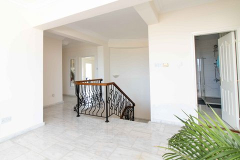 Продажа виллы  в Гирне, Северный Кипр 5 комн., 536м2, №211812 – фото 10
