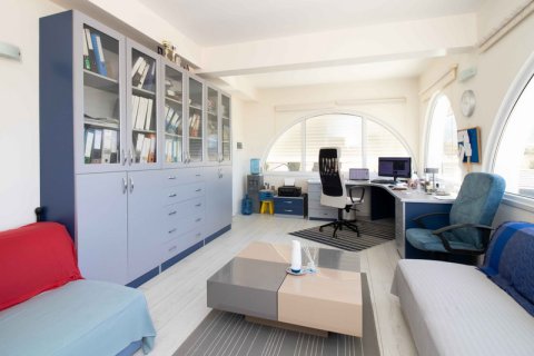 Продажа виллы  в Гирне, Северный Кипр 5 комн., 536м2, №211812 – фото 13
