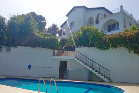 4+1 Villa i Girne, Nr. 211813