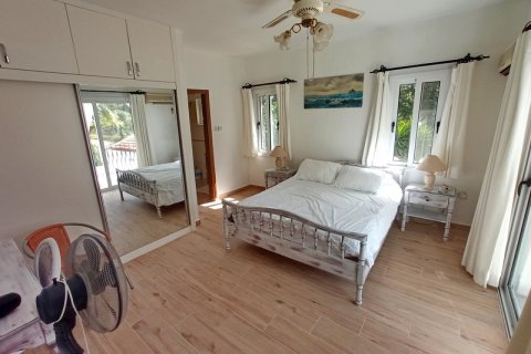 Villa for sale in Girne, Northern Cyprus, 4 bedrooms, 400m2, No. 211813 – photo 20
