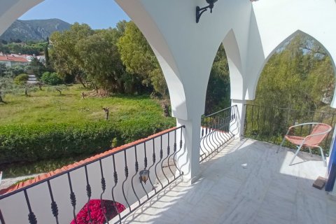 Villa for sale in Girne, Northern Cyprus, 4 bedrooms, 400m2, No. 211813 – photo 22