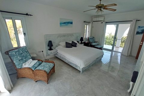 Villa for sale in Girne, Northern Cyprus, 4 bedrooms, 400m2, No. 211813 – photo 30