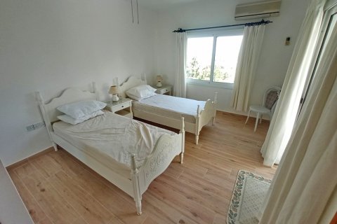 Villa for sale in Girne, Northern Cyprus, 4 bedrooms, 400m2, No. 211813 – photo 24