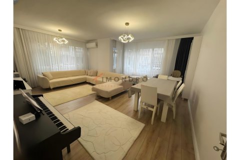 2+1 Apartment  in Besiktas, Istanbul, Turkey No. 223389
