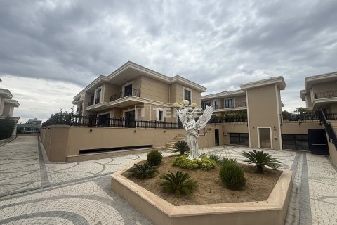 Villa  6+1  Büyükçekmece, İstanbul, Türkiye №106842