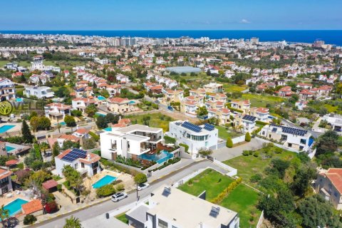 Вилла  5+1 в Озанкое, Гирне, Северный Кипр №214072
