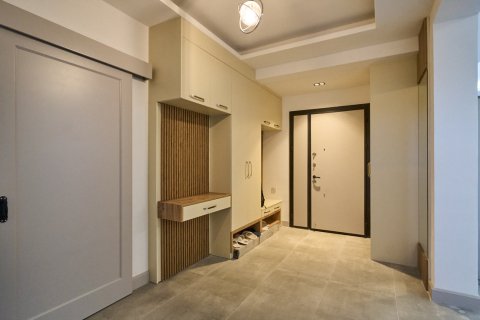4+1 Villa  i Alsancak, Girne,  Nr. 214063 - 5