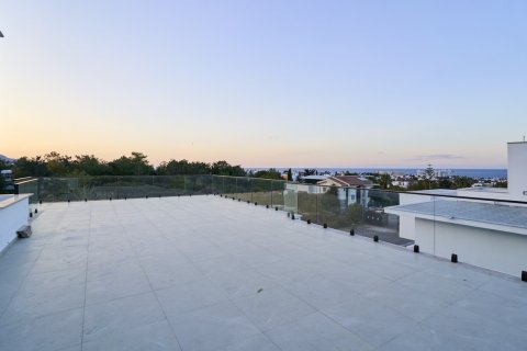 4+1 Villa  i Alsancak, Girne,  Nr. 214063 - 27