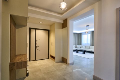 4+1 Villa  i Alsancak, Girne,  Nr. 214063 - 6