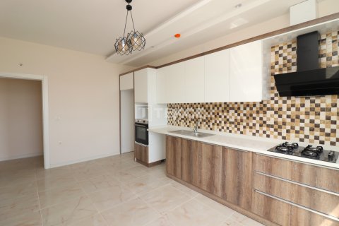 Apartment for sale in Erdemli, Mersin, Turkey, 4 bedrooms, 220m2, No. 98072 – photo 8