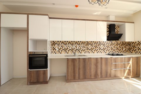 Apartment for sale in Erdemli, Mersin, Turkey, 4 bedrooms, 220m2, No. 98072 – photo 7