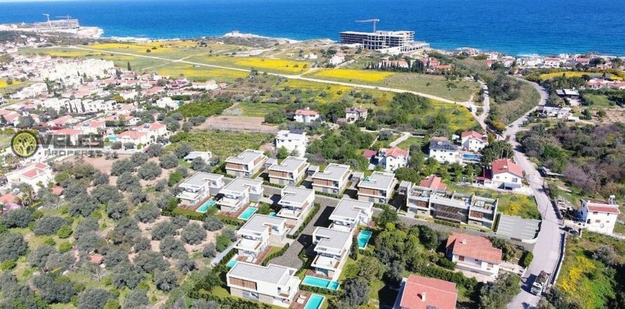 4+1 Villa  i Catalkoy, Girne,  Nr. 214107