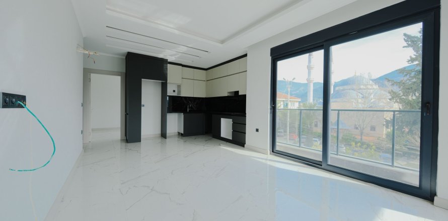 Daire  1+1  Oba, Antalya, Türkiye №216301