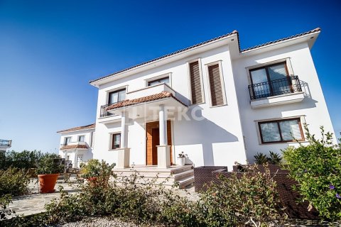 5+1 Villa  i Girne,  Nr. 214918 - 4