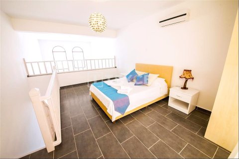 ویلا در  Girne ، ترکیه 2 خوابه ، 120 متر مربع.  شماره 214921 - 16