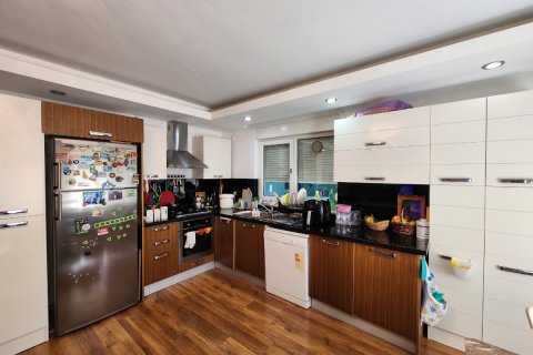 Apartment for sale  in Antalya, Turkey, 3 bedrooms, 140m2, No. 211269 – photo 2