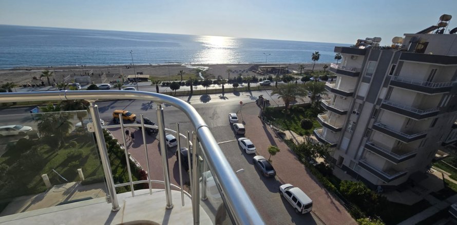2+1 Apartment  in Mahmutlar, Antalya, Turkey No. 219043