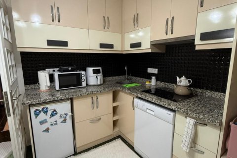 2+1 Lejlighed i Mahmutlar, Antalya, Tyrkiet Nr. 226645 - 4