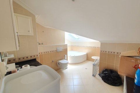Продажа квартиры  в Аланье, Анталье, Турция 2+1, 200м2, №216778 – фото 4