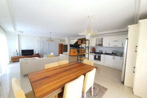 Продажа квартиры  в Аланье, Анталье, Турция 2+1, 200м2, №216778 – фото 14