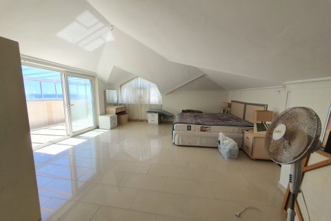 Продажа квартиры  в Аланье, Анталье, Турция 2+1, 200м2, №216778 – фото 3