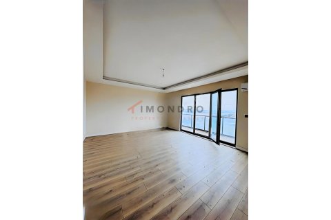 Apartment for sale  in Bueyuekcekmece, Istanbul, Turkey, 3 bedrooms, 155m2, No. 215985 – photo 4