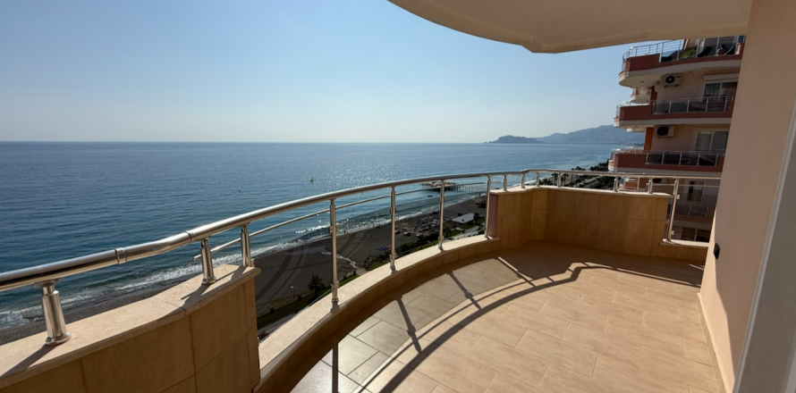 2+1 Leilighet i Mahmutlar, Antalya, Tyrkia Nr. 218153