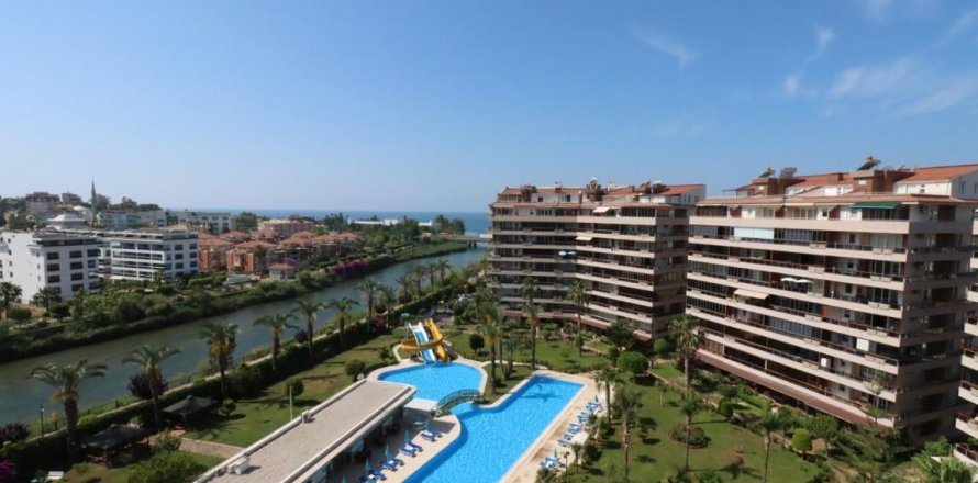 Apartment in Tosmur, Alanya, Antalya, Turkey No. 136493