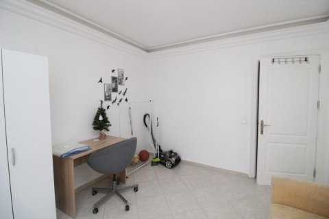 2+1 Lägenhet i Oba, Antalya, Turkiet Nr. 228870 - 7