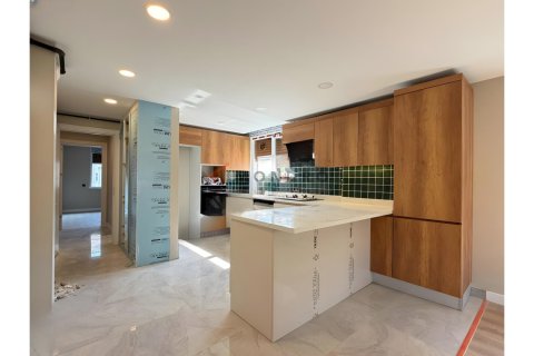 Apartment for sale  in Kadikoy, Istanbul, Turkey, 4 bedrooms, 145m2, No. 224149 – photo 10
