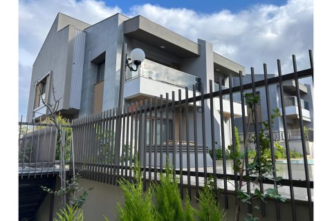 5+1 Apartment  in Dosemealti, Antalya, Turkey No. 222407