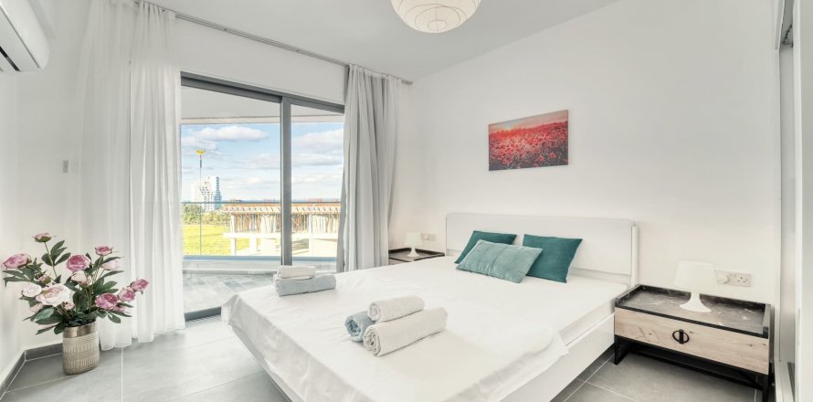 1+1 Takvåning i Aphrodite Park Residence, Gaziveren, Guzelyurt,  Nr. 98665