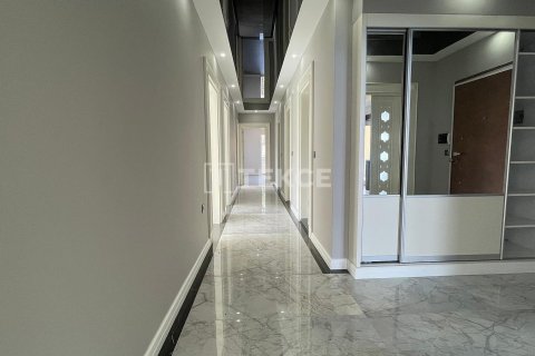 Продажа квартиры  в Трабзоне, Турция 4+1, 255м2, №215698 – фото 17