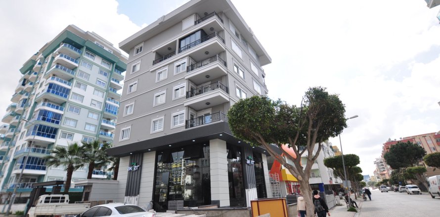 2+1 Apartment  in Mahmutlar, Antalya, Turkey No. 217704