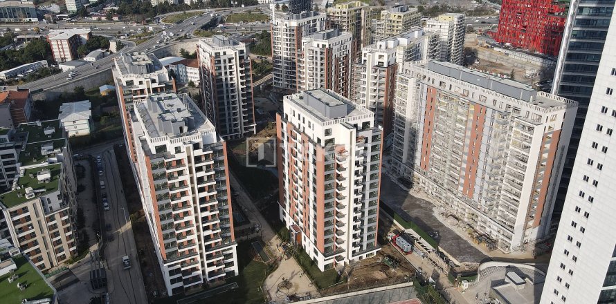 3+1 Leilighet  i Istanbul, Tyrkia Nr. 80449